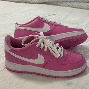Nike Kids Sneakers in Pink and White